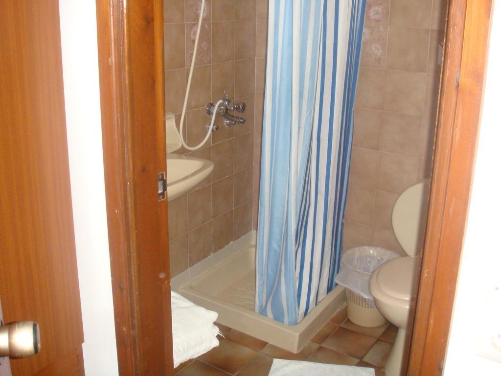 Hotel Omiros Faliraki Habitación foto